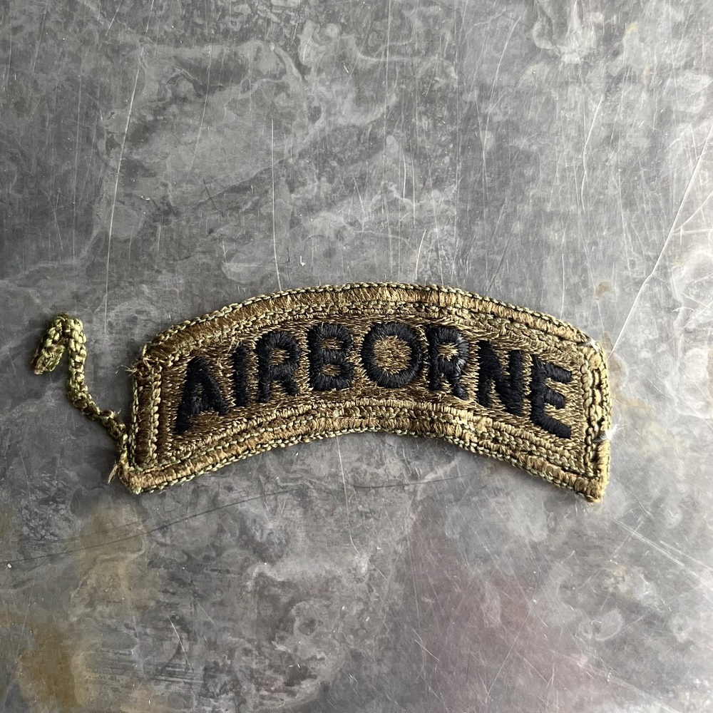 AIRBORNE fully embroidered arch patch, vintage